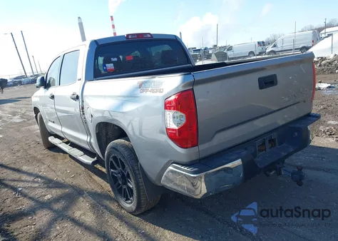 2019 Toyota Tundra Sr5 4.6L V8 z USA, uszkodzony, nr VIN 5TFEM5F11KX143380